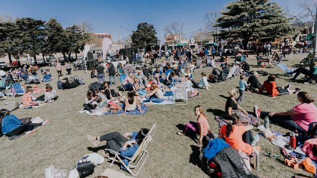 El ciclo se llevará a cabo en Plaza España desde este domingo a las 15hs.