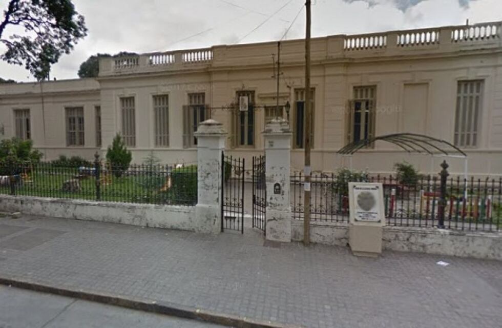 Suspendieron las inscripciones en la Escuela Normal por un caso positivo de coronavirus