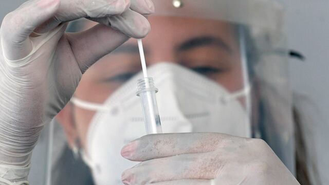 Confirmaron 11 muertes por coronavirus en la Argentina y 1570 nuevos contagios en las últimas 24 horas.