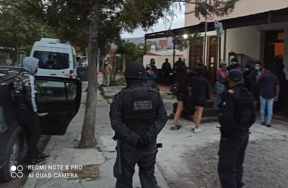 Policías descubren en Jujuy una fiesta clandestina “internacional”