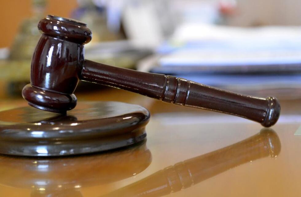 El Tío: 8 y 9 años de prision para una pareja que tenía en guarda una niña y fue violada por el hombre