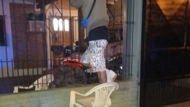 Garupá: intentaba robar una bicicleta y quedó atrapado en la reja perimetral.