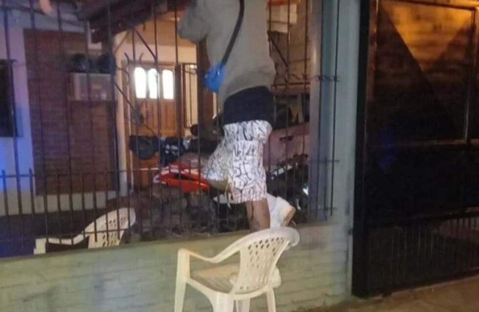 Garupá: intentaba robar una bicicleta y quedó atrapado en la reja perimetral