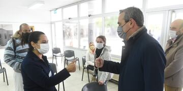 Javkin celebró las más de 400 mil vacunas aplicadas en Rosario