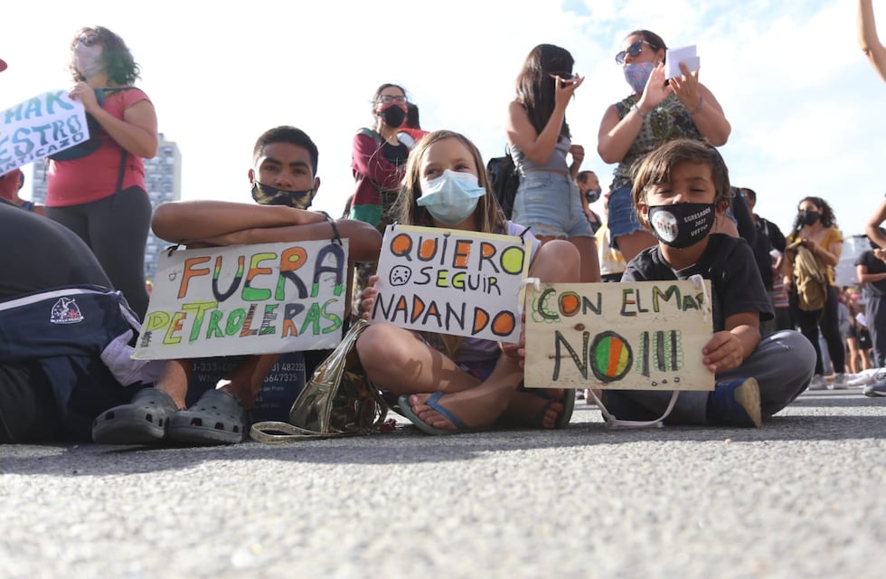 Exploración petrolera: Montenegro presentó un recurso de amparo para declarar la nulidad de la resolución