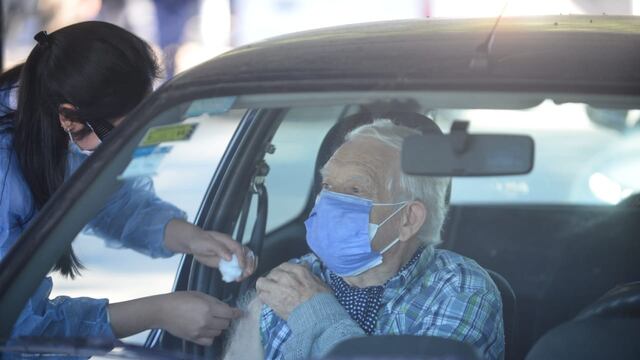 En Córdoba más de 1,1 millones de personas ya recibieron la primera dosis.