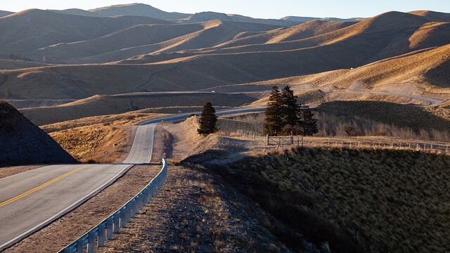 El Camino del Cuadrado propone atravesar el cordón de las Sierras Chicas por un trazado colmado de curvas y panorámicas de ensueño. Foto: Agencia Córdoba Turismo / Grupo Edisur.