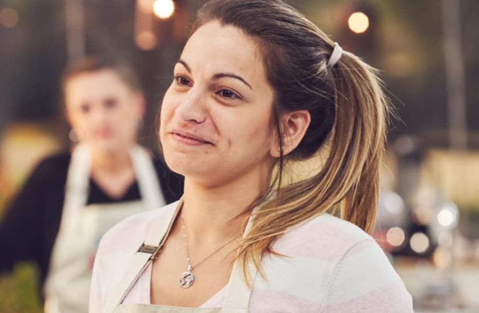 Fue semifinalista de “Bake Off”, da clases de pastelería y lanzó una marca de corpiños para “tetonas”