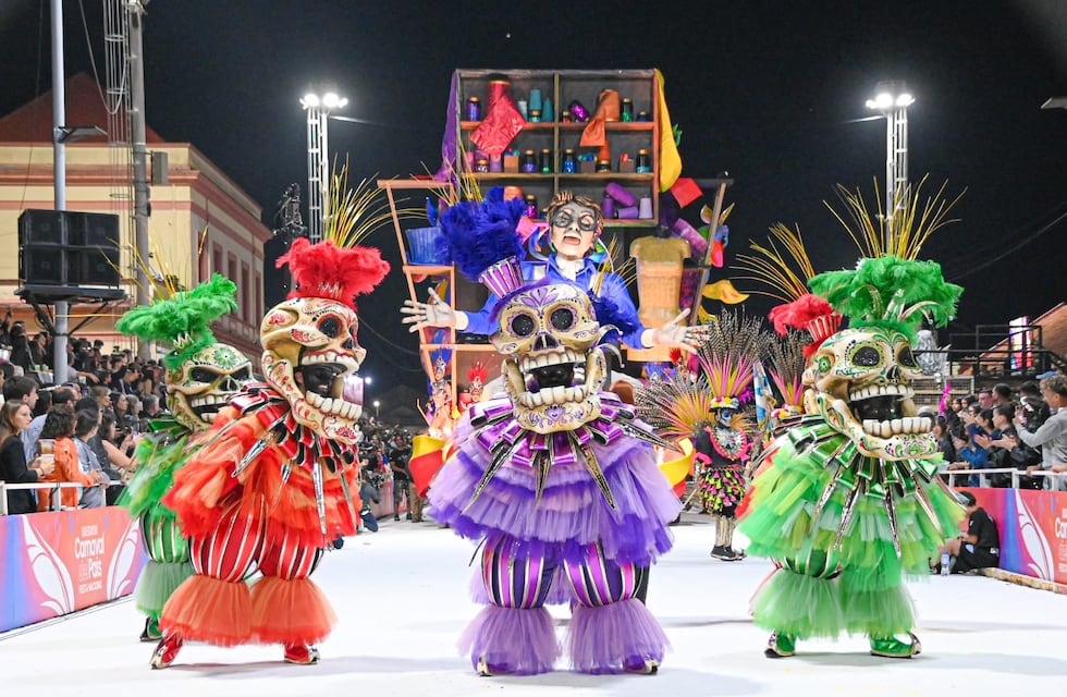 Explotó el verano en Gualeguaychú: una multitud llegó para vivir el inicio de la Fiesta Nacional Carnaval del País