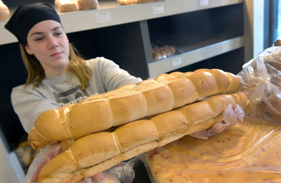 Otro golpe a los bolsillos: subiría entre un 8% y 10% el pan en Rafaela