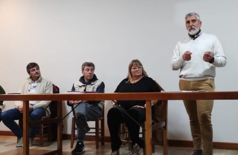 Elecciones 2023 en Tres Arroyos: Matías Fhürer y su equipo trabajan en sus propuestas