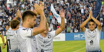 Independiente Rivadavia recibe a Tristán Suárez por la Primera Nacional.