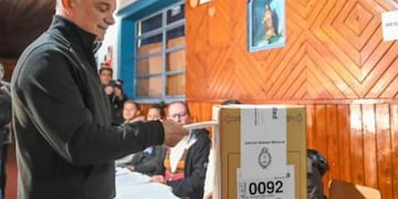 Elecciones PASO 2023: el actual vicegobernador, Carlos Arce, sufragó en Posadas.