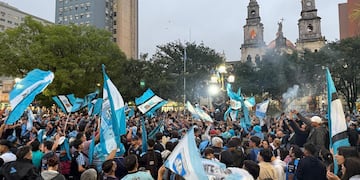 Fiesta en Río Cuarto por el ascenso de Estudiantes. (Tomy Fragueiro / La Voz).