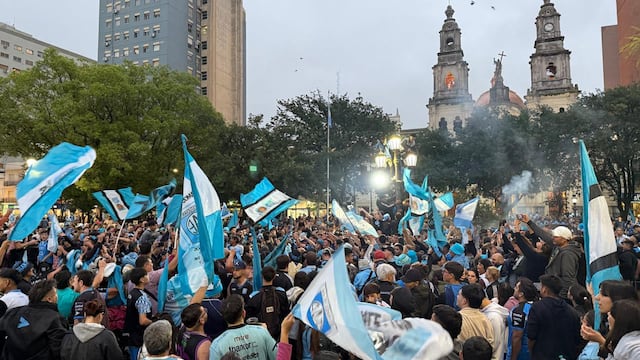 Fiesta en Río Cuarto por el ascenso de Estudiantes. (Tomy Fragueiro / La Voz).