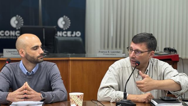 Pierluiggi Chiatti, director ejecutivo del IMV, junto al presidente del Concejo, Lisandro Mársico