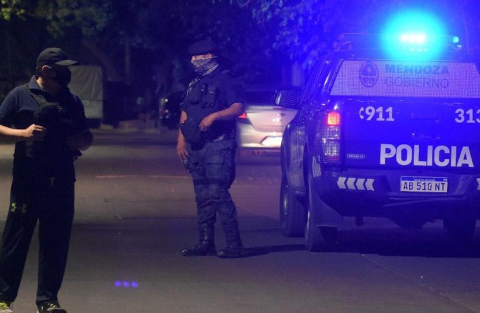 Delincuentes asaltaron a una pareja de ancianos en Godoy Cruz