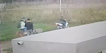 Asaltaron a dos adolescentes en Villa Piazza Sur