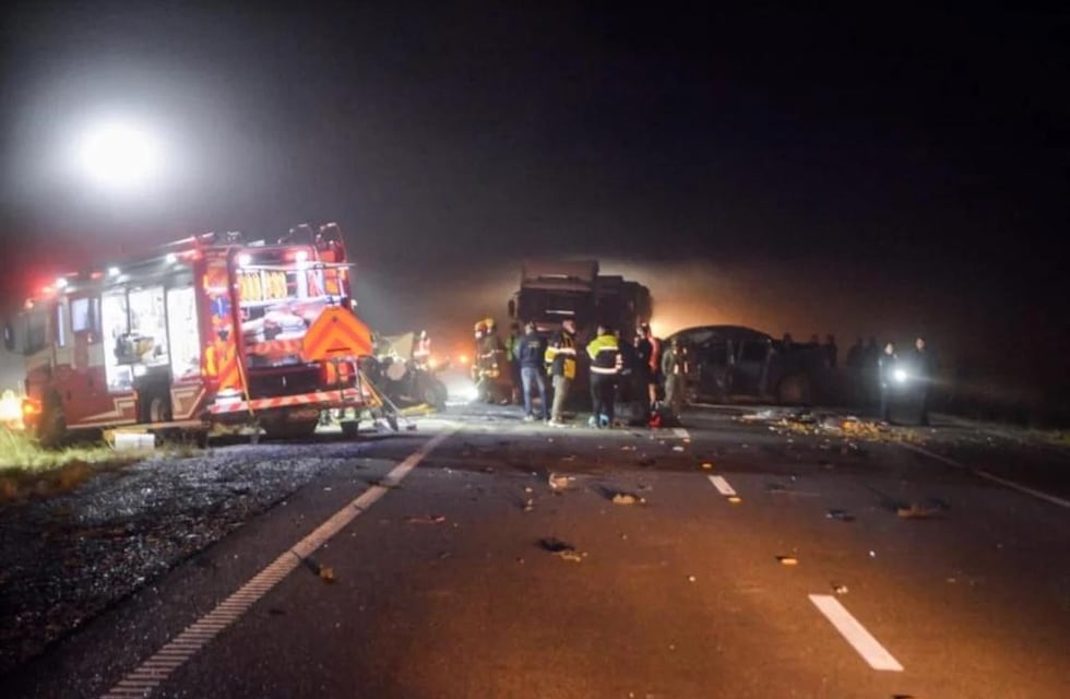Una familia iba de vacaciones a Puerto Madryn y murió en un trágico accidente de tránsito