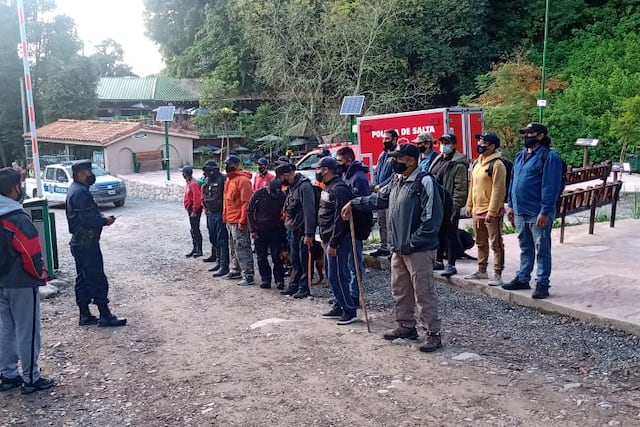 Búsqueda contrarreloj de una mujer que se extravió en la Quebrada de San Lorenzo