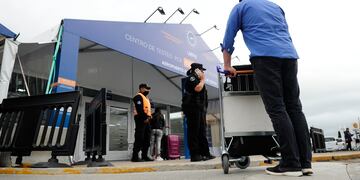 Provincia de Buenos Aires localidad de Ezeiza 28 de marzo 2021 Aeropuerto de Ezeiza
Centro de Testeos en Ezeiza Labpax
Foto Clarin