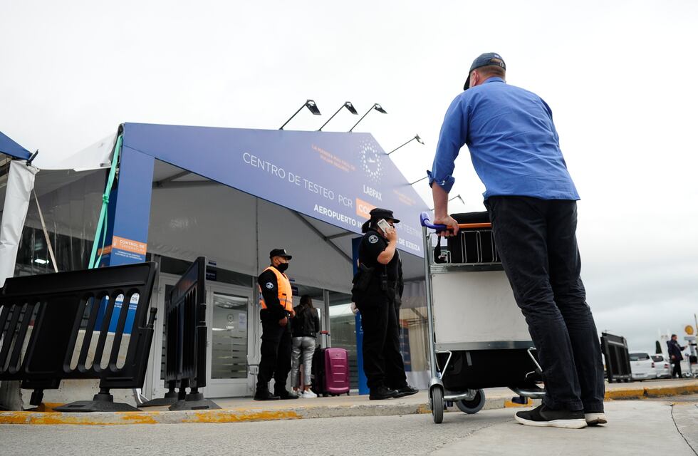 Habló el joven que viajó desde Miami con síntomas: “Es todo mentira, que hable mi abogado”