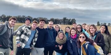 Tres Arroyos Estudiantes de Producción Agropecuaria Sostenible visitaron la Chacra de Barrow
