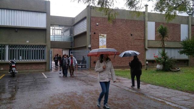 VOTACIÓN EN EL COLEGIO JESÚS MARÍA (La Voz/Pedro Castillo).