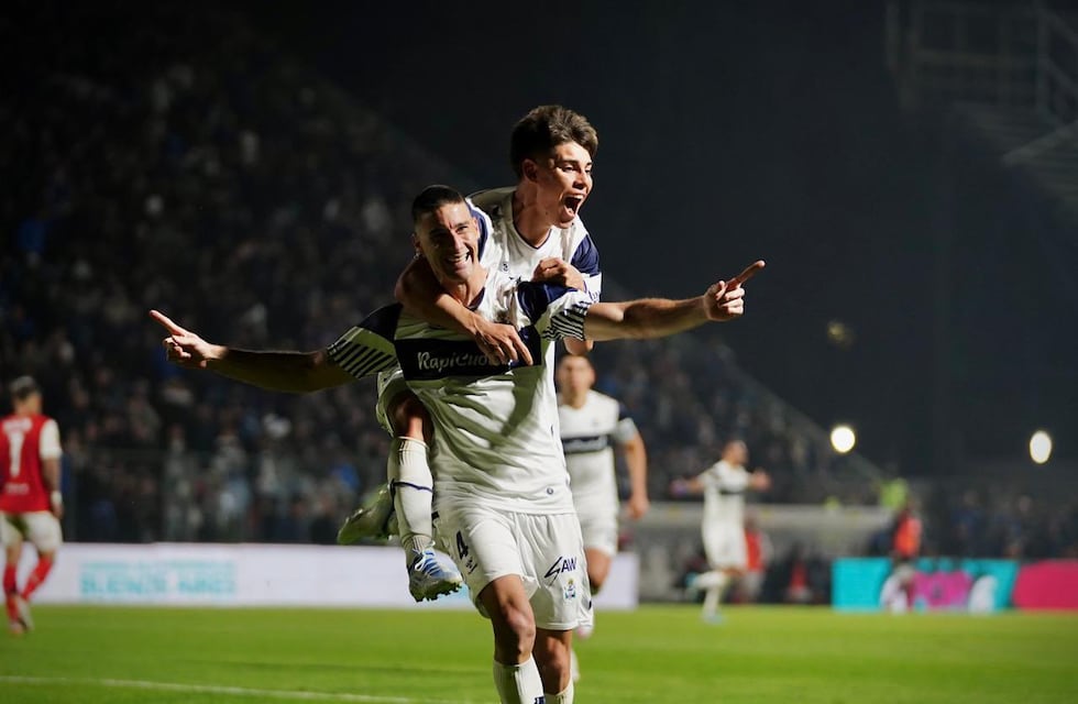 Independiente - Gimnasia: los goles del partidazo en el bosque de La Plata