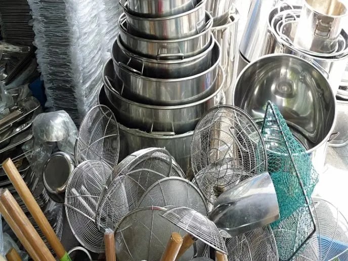 El accesorio que es tendencia y ayuda a organizar las ollas en la cocina