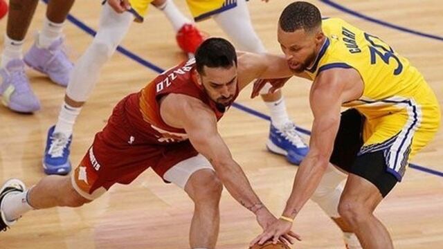 Facundo Campazzo y un rival que siempre quiere tener enfrente, Stephen Curry. (NBA)