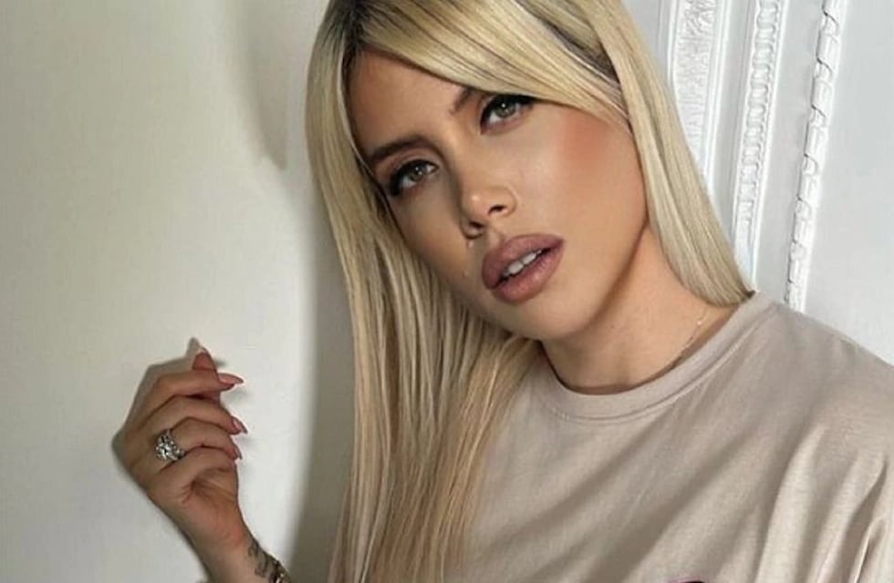 Wanda Nara enloqueció a sus fans con un cat suit total black