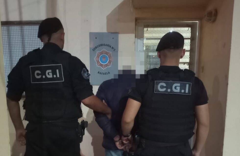 Atraparon a un joven que llevaba un arma en el norte de Rafaela