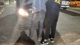 Robaba cables de la EPE y terminó preso.