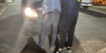 Robaba cables de la EPE y terminó preso.