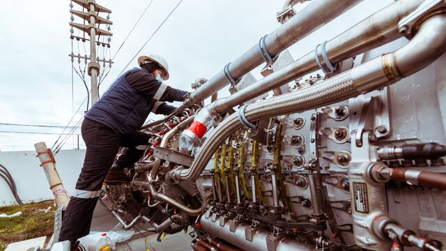 Río Grande: se comenzó la instalación del nuevo motor de la turbina averiada en la cooperativa eléctrica