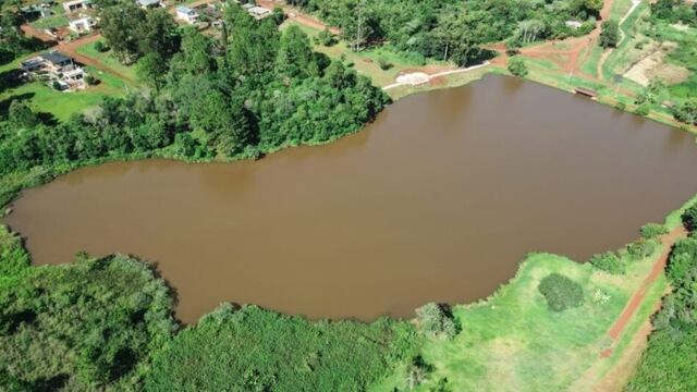 Continúan ejecutándose obras de puesta en valor del lago Ziegler en Eldorado.