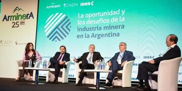 El gobernador de Jujuy, Gerardo Morales, expuso sobre oportunidades de negocios a partir de la industria minera, en el marco de la 25.ta Feria Internacional Arminera 2023.