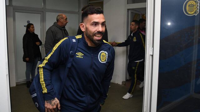 Carlos Tevez debutó como DT