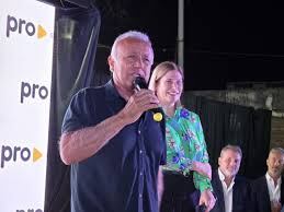 Miguel del Sel fue quien la llevó en una lista como diputada.