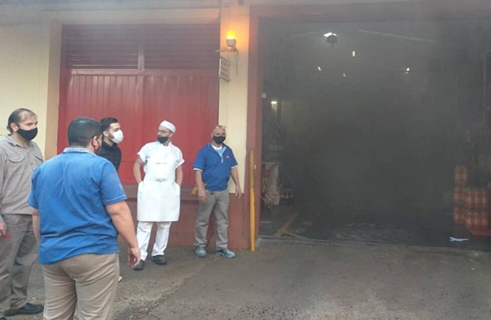 Posadas: principio de incendio en un local del Supermercado California