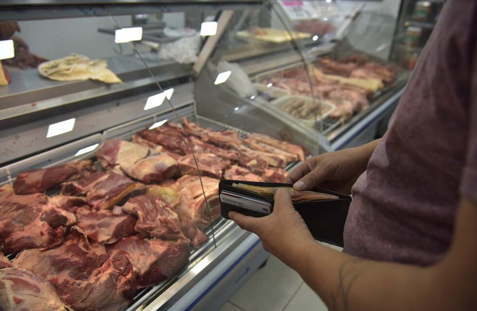 Un carnicero lloró en vivo por los aumentos de precios: “Me da pena la gente”