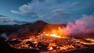 La erupción del volcán en Islandia.