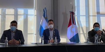 Reunión de la Mesa Provincia-Municipios. Encabazada por el ministro de Gobierno, Facundo Torres; el vicegobernador Manuel Calvo; y el ministro de Salud, Diego Cardozo (Gobierno de Córdoba).