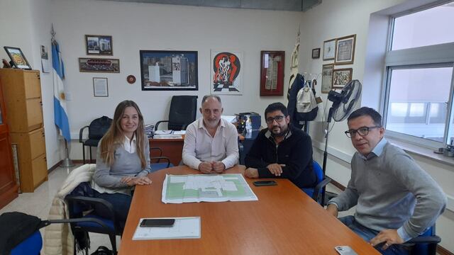 Cresta: Reunión en la Universidad Tecnología Nacional – Facultad Regional Bahía Blanca y Visita al Parque Industrial de Bahía Blanca
