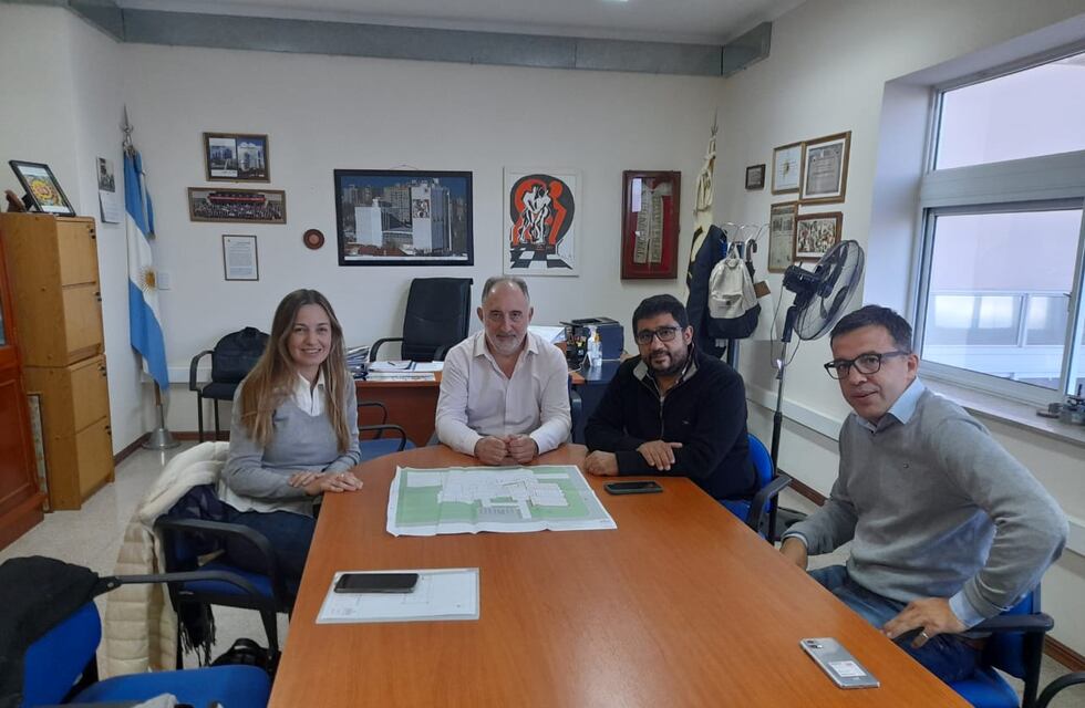 Cresta: Reunión en la Universidad Tecnología Nacional – Facultad Regional Bahía Blanca y Visita al Parque Industrial de Bahía Blanca