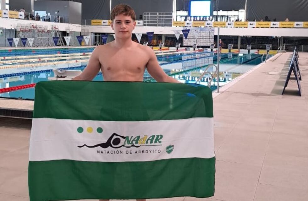Fabricio Grumelli nadó las pruebas 50 Metros y 200 Metros Espalda en el Nacional de Cadetes de Buenos Aires