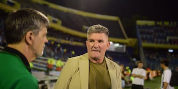 Luis Fabián Artime, encabezando la dirigencia de Belgrano, exige una investigación exhaustiva por las agresiones sufridas por los hinchas, por parte de la Policía.