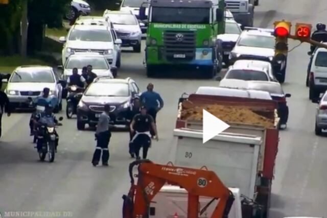 El enfrentamiento se inició en una parrilla y luego se trasladó a las calles.