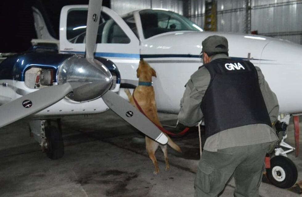 Hallaron en Concordia la avioneta que se utilizaba para trasladar cocaína